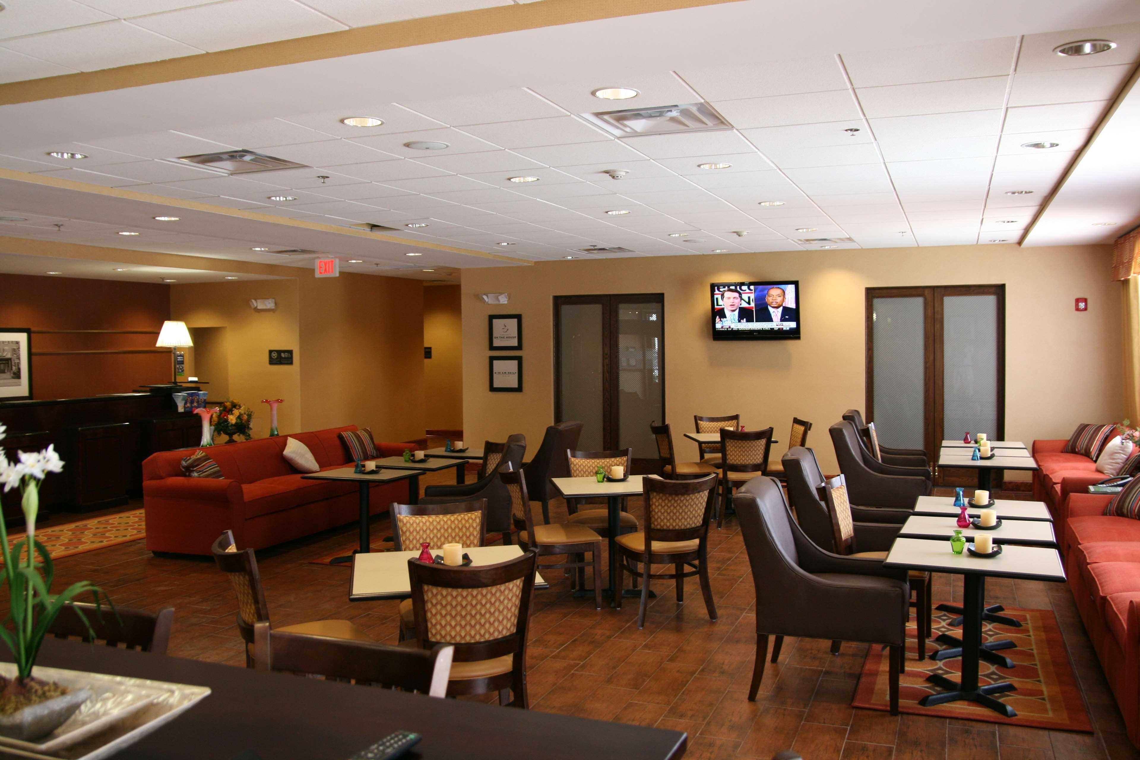 Hampton Inn Kingsland Bagian luar foto