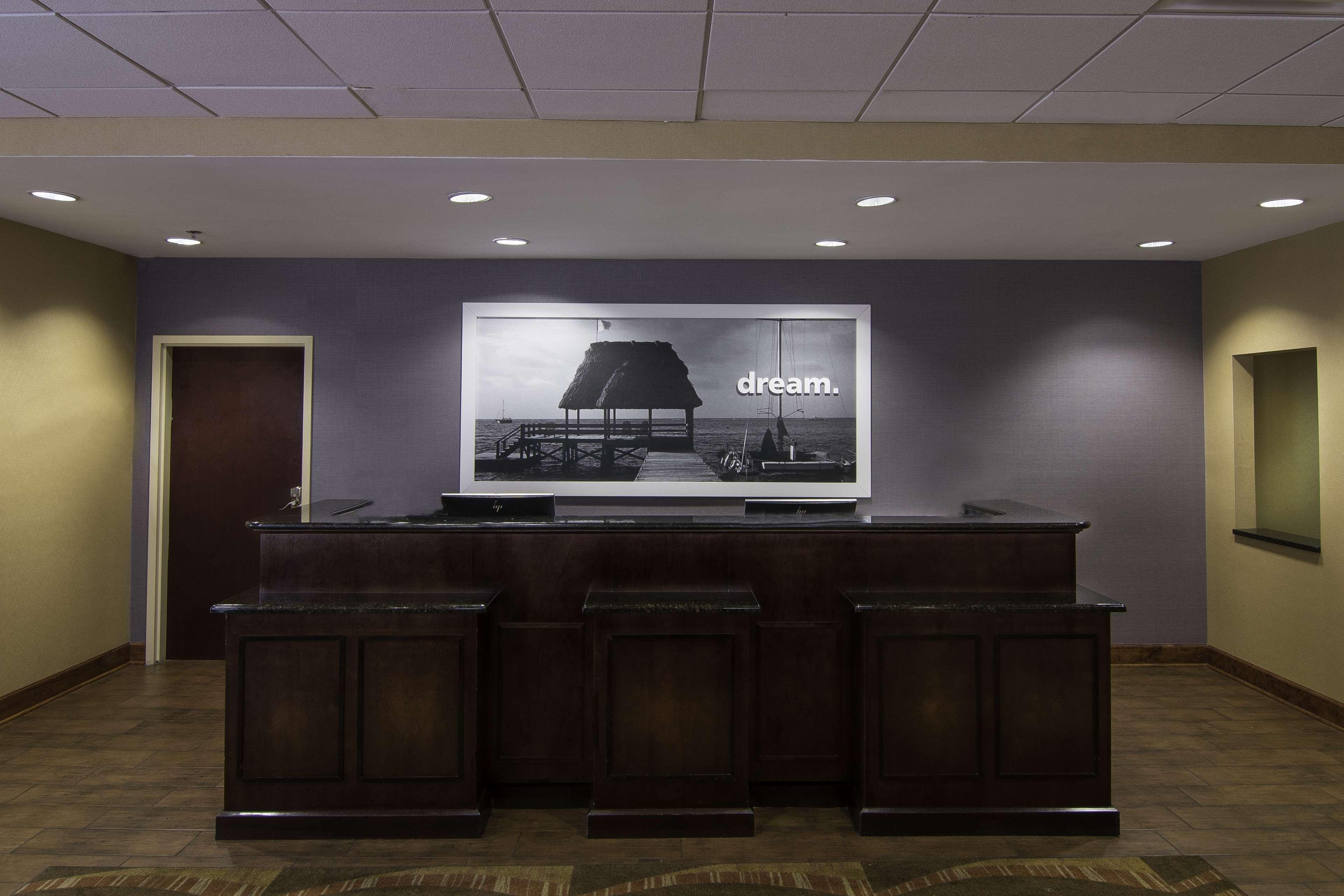 Hampton Inn Kingsland Bagian luar foto