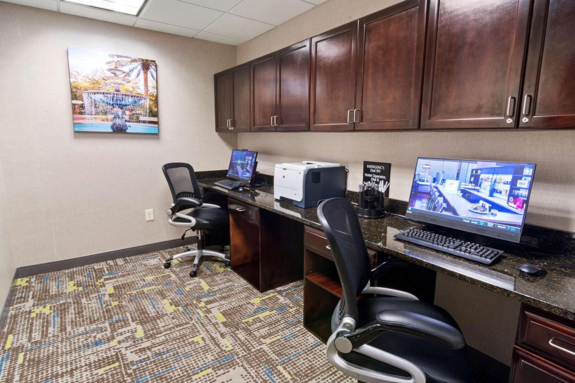 Hampton Inn Kingsland Bagian luar foto