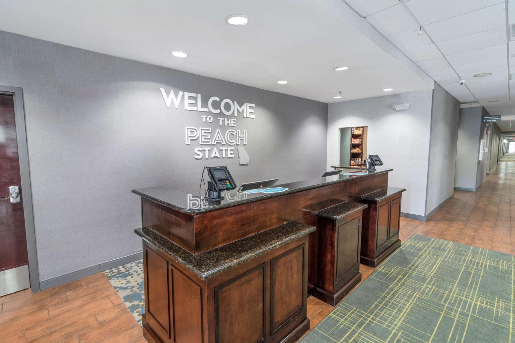 Hampton Inn Kingsland Bagian luar foto